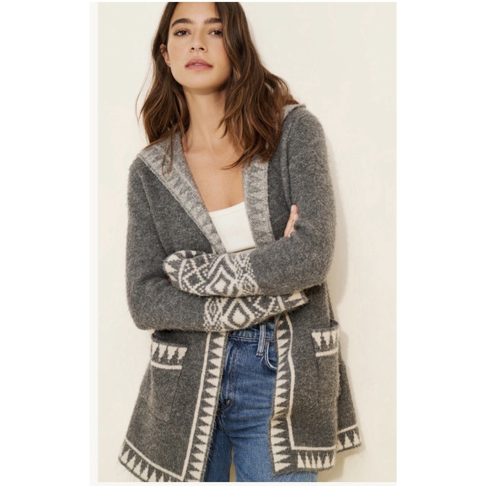 Driftwood Bradyn Wrap Sweater‎ Grey Geometric Size Medium Open Long Line Hooded